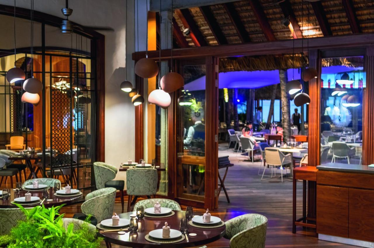 Dinarobin Beachcomber Golf Resort & Spa Le Morne Esterno foto